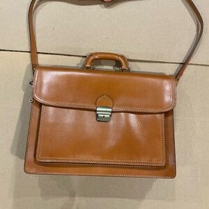 Classic Tan Leather Briefcase Shoulder Bag